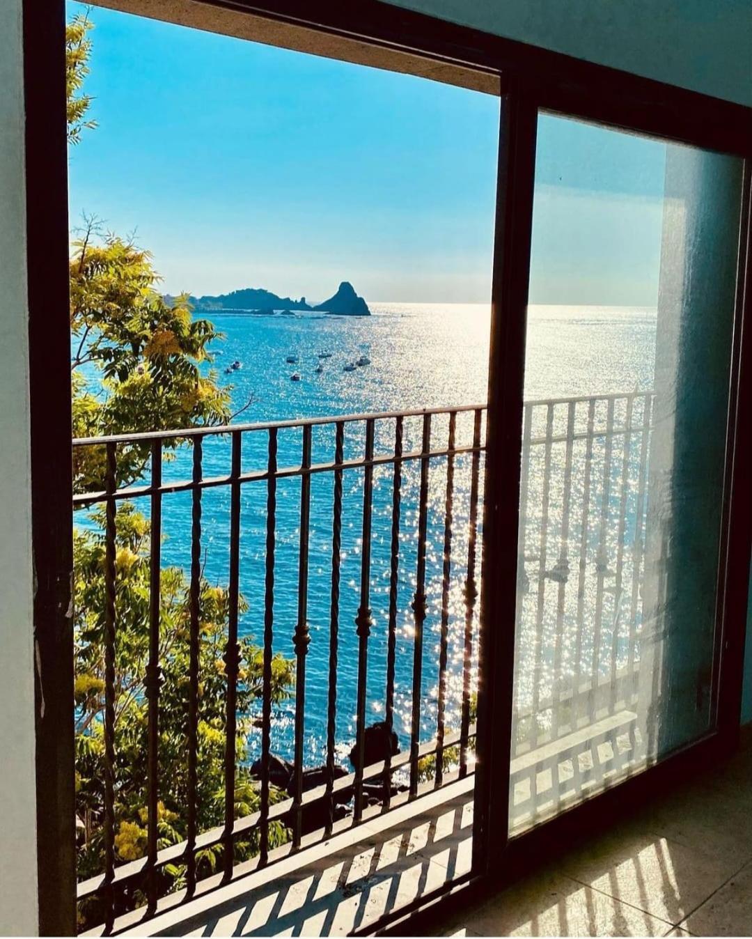 Villa La Finestra Sul Mare Aci Castello Exterior foto